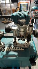 *** Makita RT0700C boven/kanten frees in mbox, Doe-het-zelf en Verbouw, Gereedschap | Freesmachines, Gebruikt, Ophalen of Verzenden
