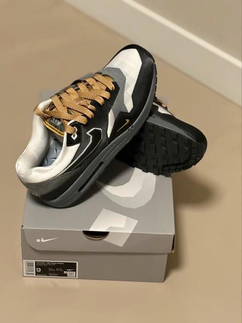 Nike Air Max 1 ‘Big Head Mode’ (42,5/42.5/US9), Kleding | Heren, Schoenen, Nieuw, Sneakers of Gympen, Zwart, Ophalen of Verzenden