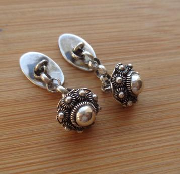 antiek zilveren Zeeuse knop manchetten [025] beschikbaar voor biedingen