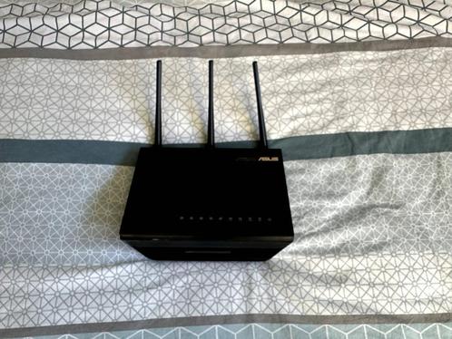 ASUS RT-AC68U Dual-Band Router – WiFi tot 1900 Mbps!, Computers en Software, Routers en Modems, Zo goed als nieuw, Router, Ophalen