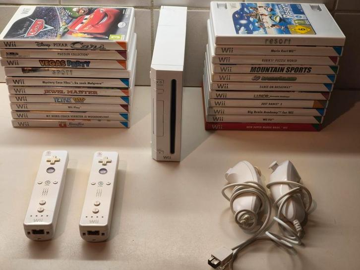 Nintendo Wii Compleet Pakket met Games, Spelcomputers en Games, Spelcomputers | Nintendo Wii, Gebruikt, Met 2 controllers, Met games
