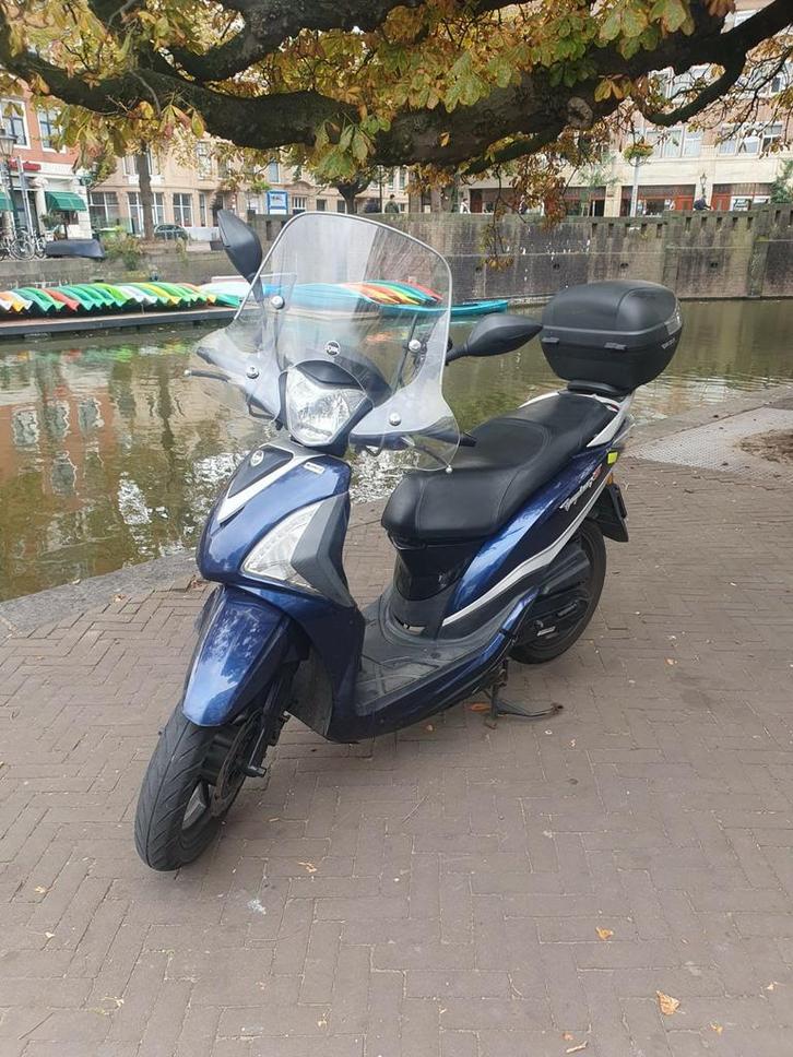 Sym symphony st brom scooter 2018, Fietsen en Brommers, Scooters | Overige merken, Zo goed als nieuw, Maximaal 45 km/u, Benzine