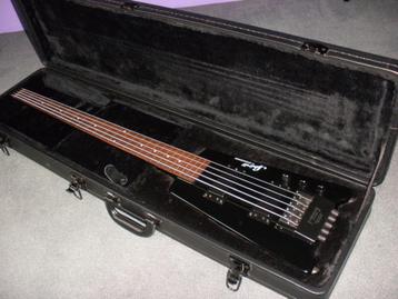 Fretless Steinberger Spirit XL25 Basgitaar