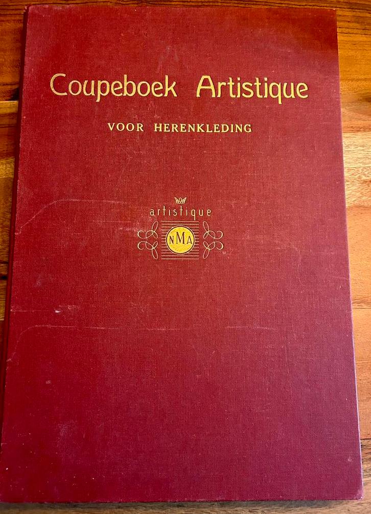F. Vaessen - Coupeboek Artistique voor Herenkleding  - NMA, Antiek en Kunst, Antiek | Boeken en Bijbels, Ophalen of Verzenden