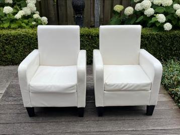 Witte skai stoelen (2 stuks)