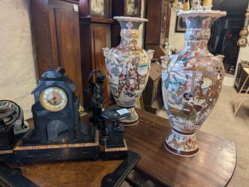 2 grote satsuma vazen midden vorige eeuw 83 hoog €285. beschikbaar voor biedingen