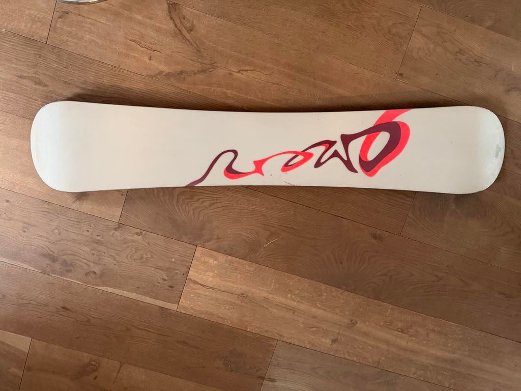 Leuk snowboard - klaar voor de piste!, Sport en Fitness, Snowboarden, Ophalen of Verzenden, Gebruikt, Board