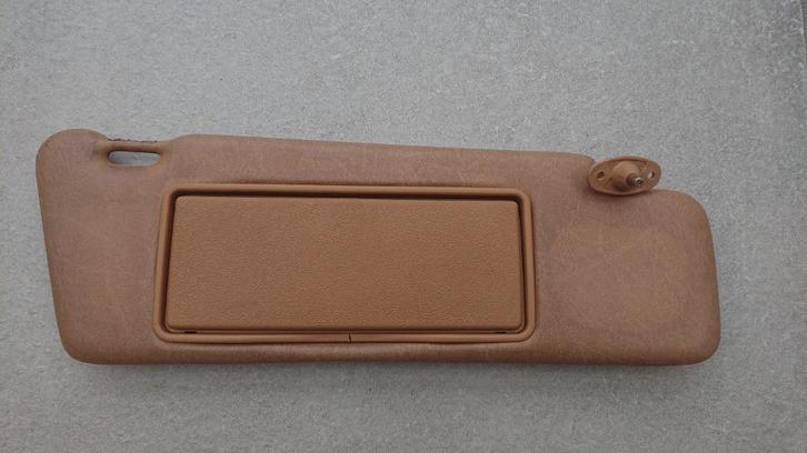 Mercedes w124 zonneklep beige uitschuifbaar Passagierskant, Auto-onderdelen, Spiegels, Mercedes-Benz, Oldtimer onderdelen, Gebruikt