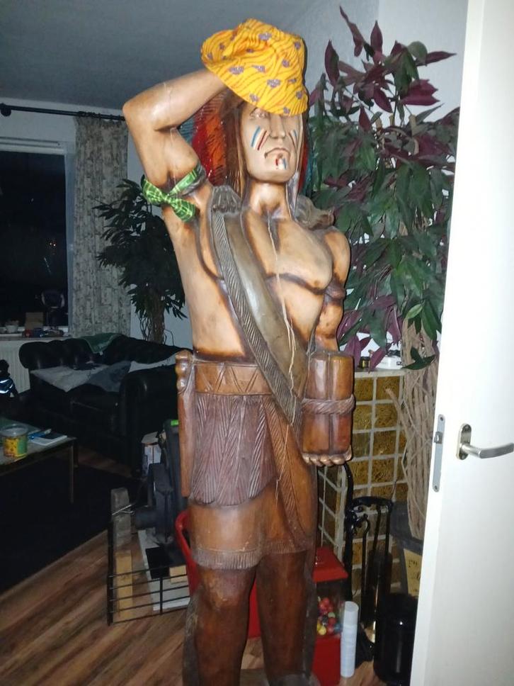 Te koop massieve houten indiaan  vrpr  €795  0626604113, Antiek en Kunst, Kunst | Beelden en Houtsnijwerken, Ophalen