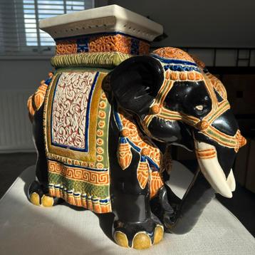 Keramische Olifant - Beeld/Plantenstandaard beschikbaar voor biedingen