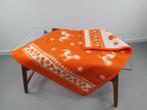 Vintage babydeken, kinderwagen deken. Oranje met paardjes., Ophalen of Verzenden, ., ., .
