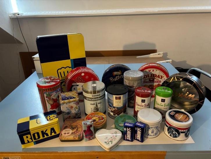 22 blikken, oud en nieuw, bus en blik, diverse soorten, los, Verzamelen, Blikken, Zo goed als nieuw, Overige, Overige merken, Ophalen