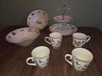 Etagère, 2 serveerschalen èn 4 mokken, Ophalen of Verzenden, Overige stijlen, Porselein, Schaal of Schalen