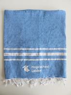 Lichtblauwe met witte hamamdoek met franjes strandlaken, Ophalen of Verzenden, Nieuw, Blauw, Handdoek