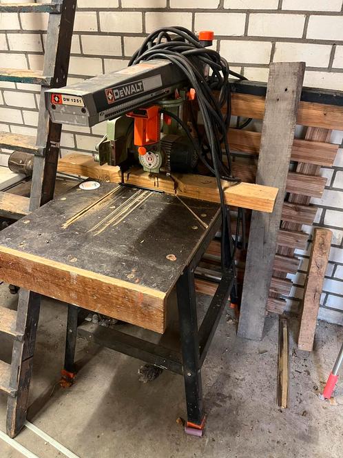 DeWALT DW1251 Radiaalzaag, Doe-het-zelf en Verbouw, Gereedschap | Zaagmachines, Gebruikt, Afkortzaag, 1200 watt of meer, 70 mm of meer