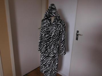 zebra fleece badjas met capuchon SOHO, mt 158 / 164 beschikbaar voor biedingen