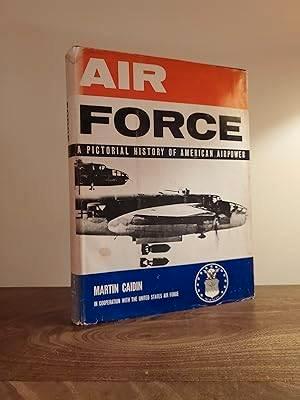 Air Force: A Pictorial History of American Airpower, Boeken, Oorlog en Militair, Zo goed als nieuw, Luchtmacht, Tweede Wereldoorlog