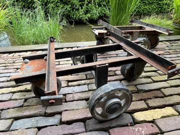2 x Onderstel Fabriekskar ZwenkWielen IJzer Industrieel Kar  beschikbaar voor biedingen