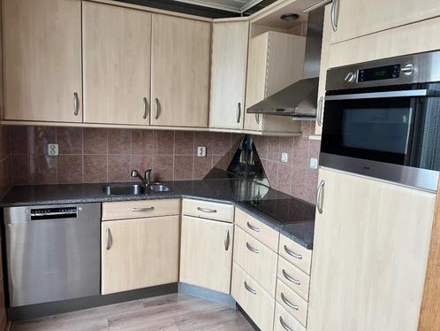keuken te koop 212 x 243 cm, Huis en Inrichting, Keuken | Keukenbenodigdheden, Gebruikt, Ophalen