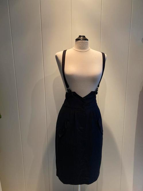 Sexy rok , krijtstreep van merk S’Nob Lengte 70cm,, Kleding | Dames, Rokken, Zo goed als nieuw, Maat 38/40 (M), Blauw, Onder de knie