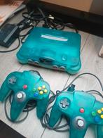 Nintendo 64 ice blue, Spelcomputers en Games, Spelcomputers | Nintendo 64, Ophalen of Verzenden, Zo goed als nieuw, Met 2 controllers