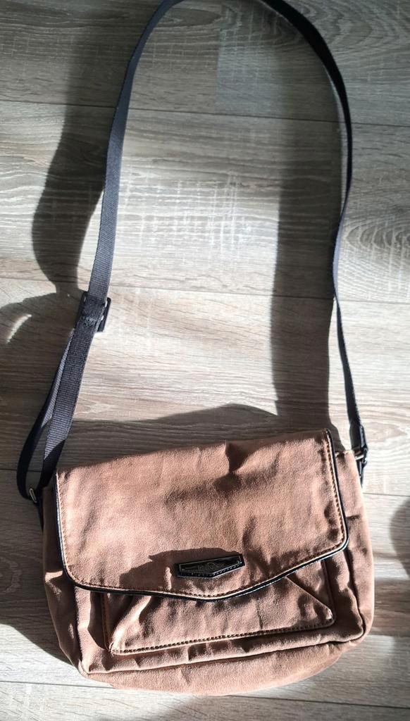 Kipling Leren Crossover Tas, Sieraden, Tassen en Uiterlijk, Tassen | Damestassen, Gebruikt, Schoudertasje, Bruin, Ophalen of Verzenden
