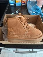 Originele UGG Neumel II, Ophalen of Verzenden, Nieuw, Jongetje of Meisje, Laarsjes