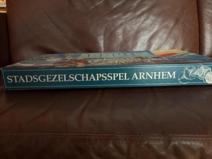 Stadsgezelschapspel Arnhem, Hobby en Vrije tijd, Gezelschapsspellen | Bordspellen, Zo goed als nieuw, Drie of vier spelers, Ophalen of Verzenden