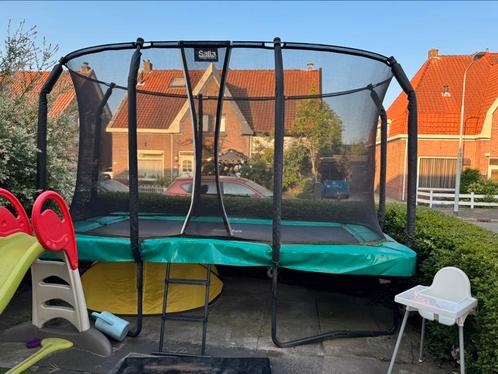 Zo goed als nieuwe trampo salta incl nieuw net, Kinderen en Baby's, Speelgoed | Buiten | Trampolines, Zo goed als nieuw, Ophalen
