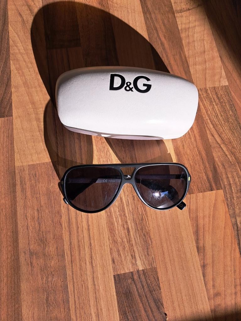 Dolce & Gabbana Zonnebril - Stijlvol en Tijdloos, Sieraden, Tassen en Uiterlijk, Zonnebrillen en Brillen | Dames, Zonnebril, Zwart