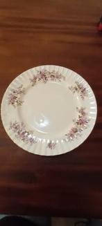 Vintage Royal Albert Lavender Rose Bord, Antiek en Kunst, Antiek | Schalen, Ophalen of Verzenden