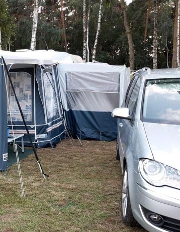 Uitbouw voortent met binnen slaapcabine 130 x 190 cm beschikbaar voor biedingen