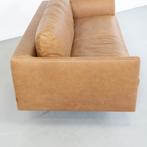 1x Montis Axel Bank 2,5-zits/159cm Buffaloleder - Cognac, Huis en Inrichting, Banken | Bankstellen, Niet ingevuld, Metaal, Overige maten