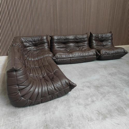 Ligne Roset Togo Set uit de Jaren &apos;70 in Mokka Leder, Huis en Inrichting, Banken | Bankstellen, Gebruikt, Hoekbank, Vierpersoons of meer