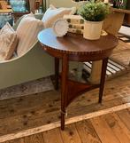 Antiek Brocante nachtkastje, rond, houten side table,, Hoofdstraat 15, Rond, Nieuw, Il fienile
