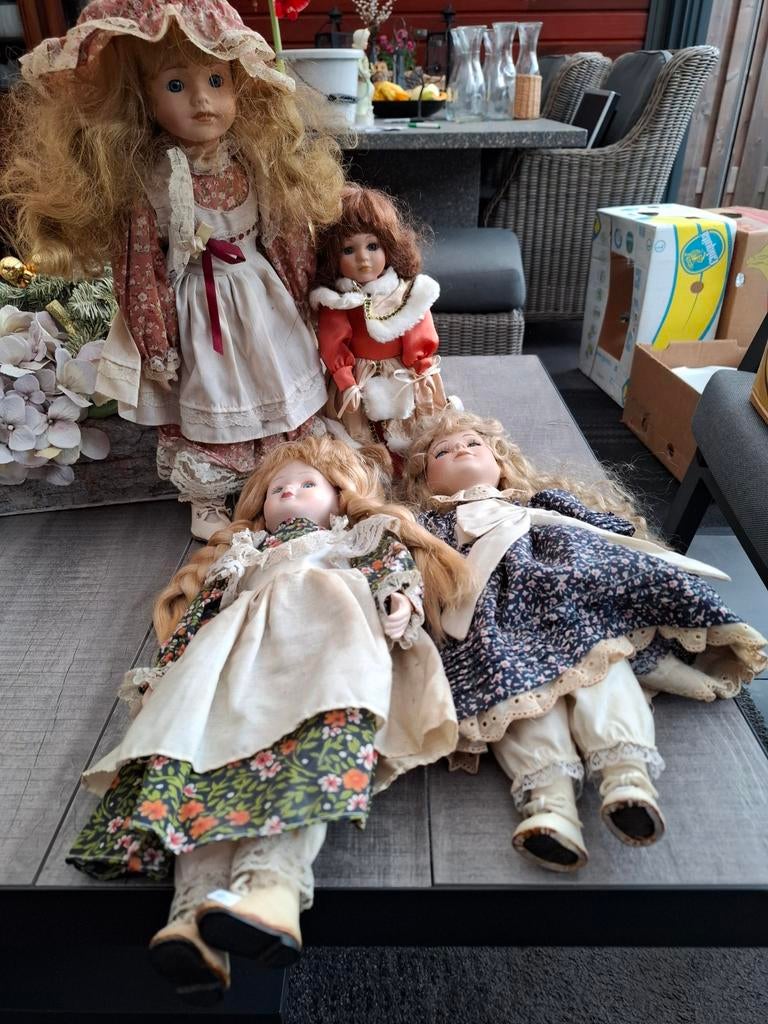 Porseleinen poppen, Ophalen of Verzenden, Gebruikt, Pop