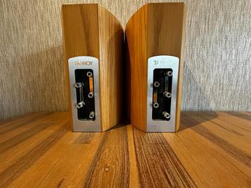 Tannoy Revolution R/C4 speakers – Licht eiken. beschikbaar voor biedingen