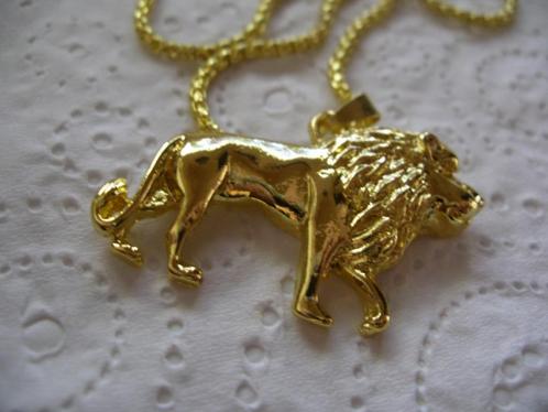 Een mooie Goudkleurige ketting en Goudkleurige Leeuw Hanger, Sieraden, Tassen en Uiterlijk, Antieke sieraden, Ketting, Overige materialen