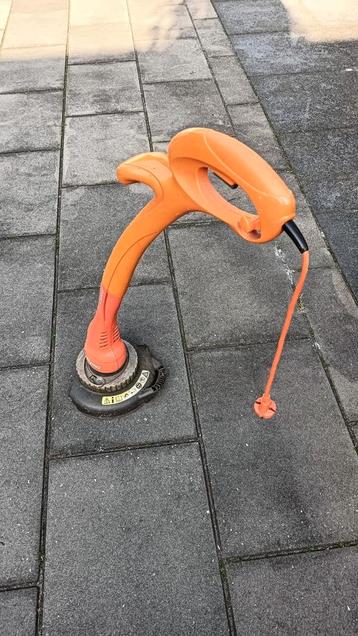 Grastrimmer  beschikbaar voor biedingen