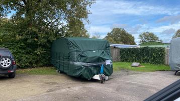 Caravanhoes - Maat 750x253x230 beschikbaar voor biedingen