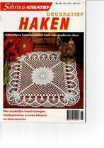 Sabrina - kreatief. Decoratief haken no. 98, Hobby en Vrije tijd, Ophalen of Verzenden, Gebruikt, Haken, Patroon of Boek