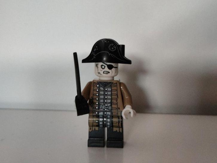 Lego Lieutenant Lesaro - Silent Mary, Kinderen en Baby's, Speelgoed | Duplo en Lego, Zo goed als nieuw, Lego, Losse stenen, Ophalen of Verzenden