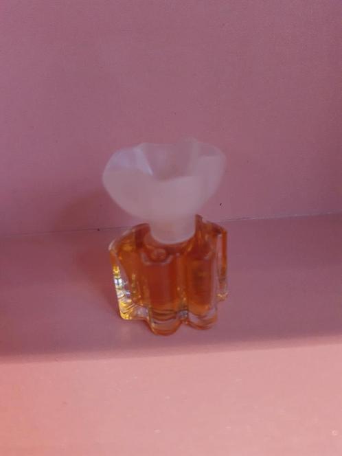 Parfum miniatuur 4 ml, Verzamelen, Parfumverzamelingen, Zo goed als nieuw, Miniatuur, Gevuld, Ophalen of Verzenden
