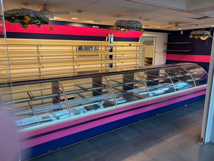 Winkelinterieur en professionele bakkerij ovens/rijskast, Zakelijke goederen, Kantoor en Winkelinrichting | Winkel en Inventaris