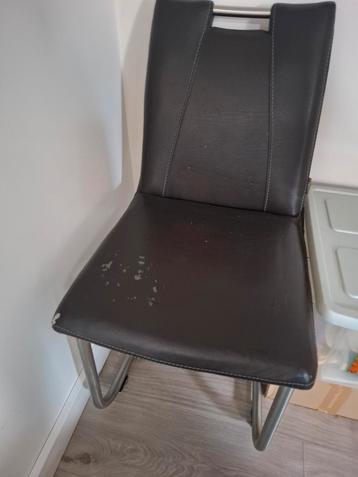 Stoel - Opknapper  beschikbaar voor biedingen