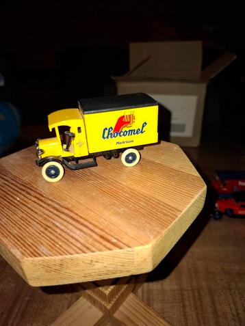 Chocomel Vrachtwagen Modelauto beschikbaar voor biedingen