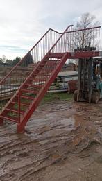 Stalen trap met bordes - Robuust en veilig!, Doe-het-zelf en Verbouw, Ladders en Trappen, Ophalen, Gebruikt, Trap, Onbekend