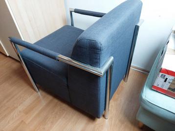 Mooie kleine stoelen - 2 stuks beschikbaar voor biedingen