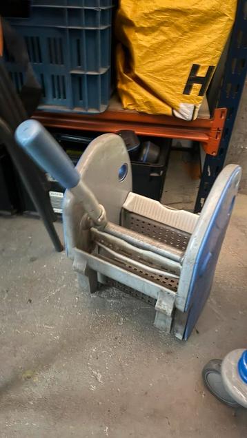 VERO moppers mop pers schoonmaak wringer beschikbaar voor biedingen