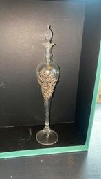 Grote parfum fles 25 cm met zilverkleurige decoratie, Ophalen of Verzenden